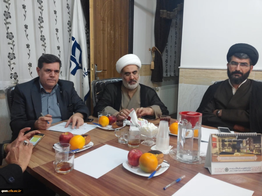 برگزاری جلسه شورای مدیریت امور پردیس های استان قم با حضور سرپرست محترم دانشگاه فرهنگیان جناب آقای دکتر خنیفر