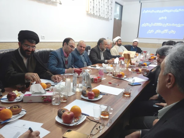برگزاری جلسه شورای مدیریت امور پردیس های استان قم با حضور سرپرست محترم دانشگاه فرهنگیان جناب آقای دکتر خنیفر