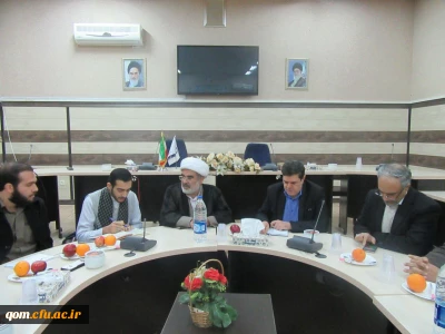 نشست صمیمی سرپرست دانشگاه فرهنگیان با اعضای بسیج دانشجویی پردیس آیت الله طالقانی(ره) قم
