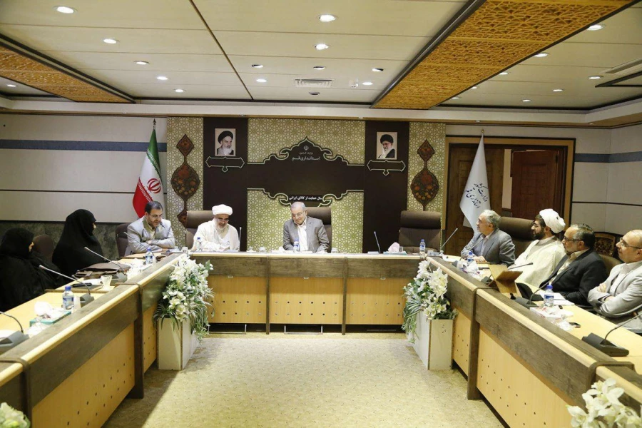 دیدار نوروزی شورای مدیریت امور پردیس های استانی دانشگاه فرهنگیان استان قم با استاندار