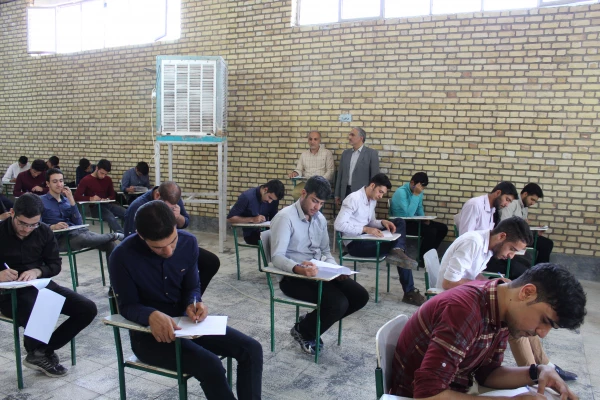 برگزاری امتحانات پایان ترم دانشجو معلمان و معلم دانشجویان دانشگاه فرهنگیان استان قم