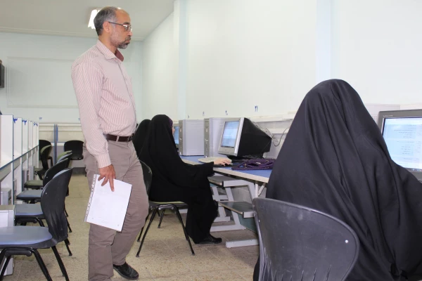 برگزاری آزمون برخط (آنلاین) رشته های کتبی بیست و هشتمین جشنواره فرهنگی و اجتماعی دانشجو معلمان در پردیس های دانشگاه فرهنگیان استان قم برگزار شد