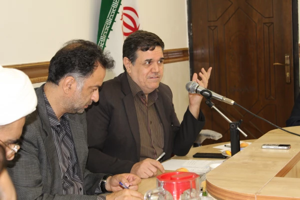 آیین تکریم و قدرانی از حجت الاسلام و المسلمین دکتر زارعی رضایی سرپرست سابق و معرفی جناب آقای محمدپور به عنوان سرپرست جدید مدیریت امور پردیس های استان قم