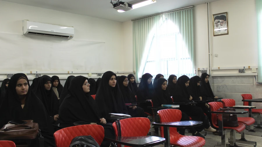 آغاز دوره های آموزشی علمی و عملی انتقال خون استان قم در دانشگاه فرهنگیان استان قم