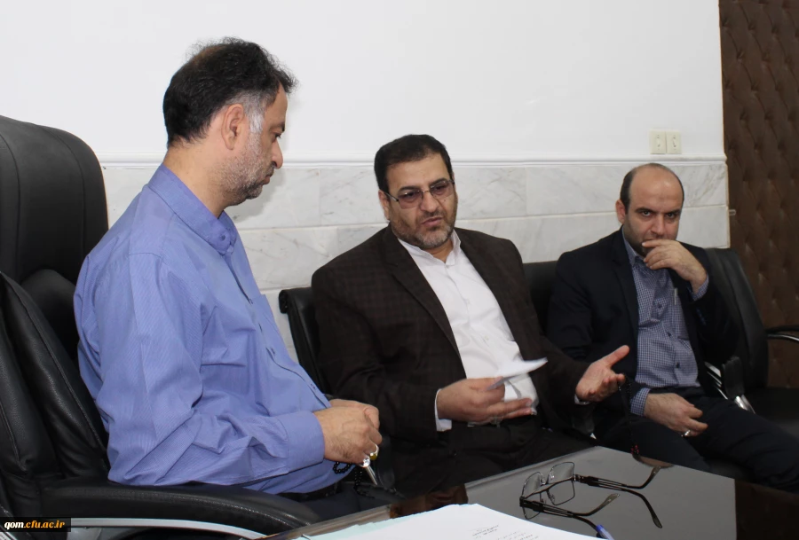 جلسه هماهنگی ستاد نکوداشت استان قم با مدیر کل آموزش و پرورش استان