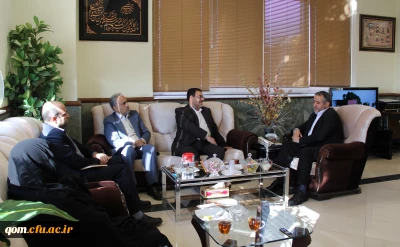 دیدار سرپرست مدیریت امور پردیس های استان قم با سید محمدرضاهاشمی سرپرست استانداری استان قم