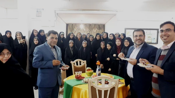 مراسم شب یلدای پردیس حضرت معصومه(س) قم با حضور صمیمی دکتر محمدی معاونت فرهنگی دانشگاه فرهنگیان