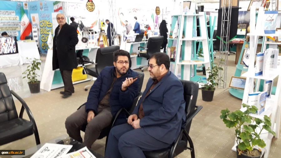 بازدید آقای محمدپور از نمایشگاه