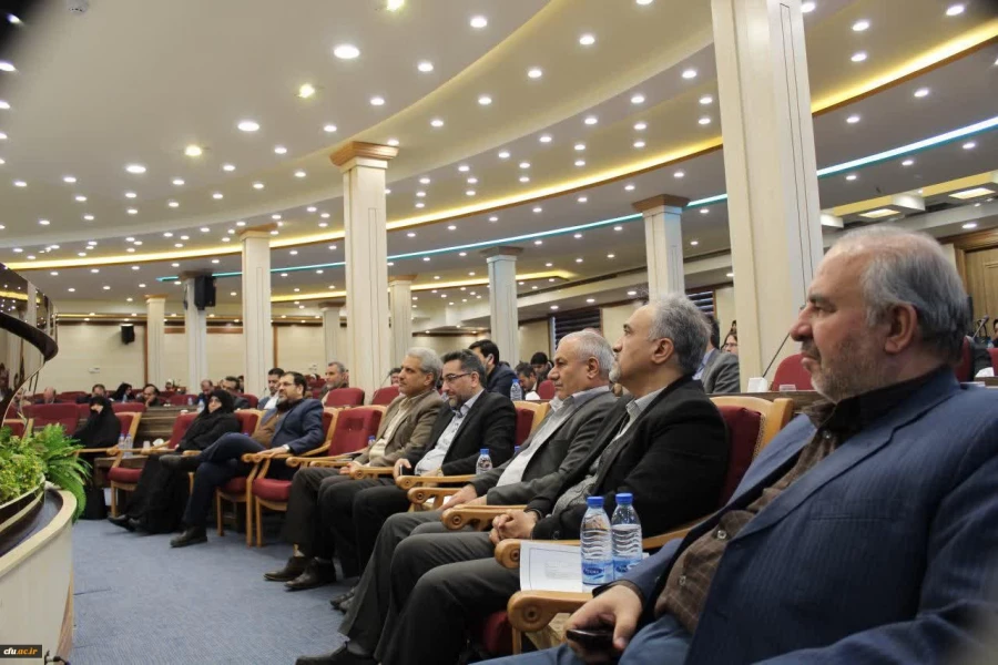 مدیر کل برنامه ریزی، خدمات و رفاه دانشجویی در افتتاحیه دوره توان افزایی سرپرستان شبانه روزی جدید الانتصاب:
استفاده مطلوب از پتانسیل های فرصت و انرژی جوانی در جهت تعمیق تربیت و پرورش دانشجومعلمان