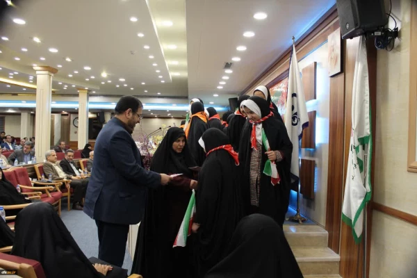 مدیر کل برنامه ریزی، خدمات و رفاه دانشجویی در افتتاحیه دوره توان افزایی سرپرستان شبانه روزی جدید الانتصاب:
استفاده مطلوب از پتانسیل های فرصت و انرژی جوانی در جهت تعمیق تربیت و پرورش دانشجومعلمان