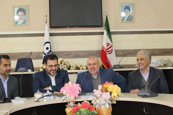 دیدار مدیریت امور پردیس های استان با کارکنان دانشگاه فرهنگیان استان قم در آستانه عید نوروز و میلاد با سعادت امیرالمومنین(ع) و روز پدر