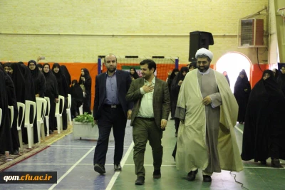 مراسم ساعت فرهنگی پردیس حضرت معصومه(س) قم با عنوان گام دوم انقلاب و نقش معلم مهدوی در تحقق آن با سخنرانی رائفی پور برگزار شد.