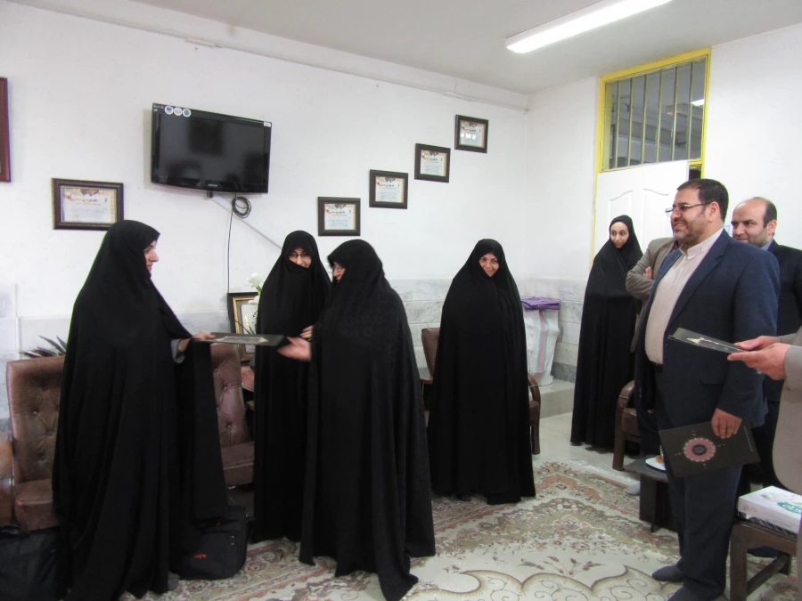 بازدید از مدارس کارورزی به مناسبت گرامیداشت دهه سرآمدی آموزش