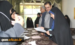 بازدید معاون دانشجویی دانشگاه  از فرایند انتخابات شوراهای صنفی استان قم