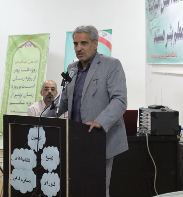 بازدید معاون دانشجویی دانشگاه  از فرایند انتخابات شوراهای صنفی استان قم