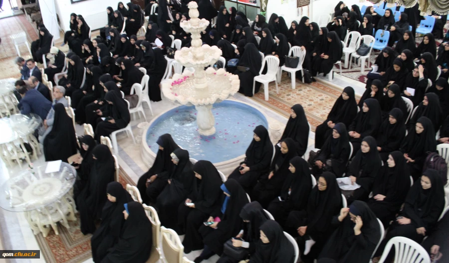 بازدید معاون دانشجویی دانشگاه  از فرایند انتخابات شوراهای صنفی استان قم