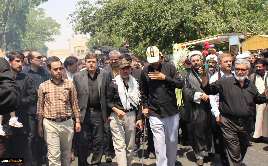 تشییع پیکر شهید گمنام 17 ساله در دانشگاه فرهنگیان استان قم