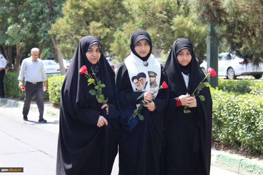 تشییع پیکر شهید گمنام 17 ساله در دانشگاه فرهنگیان استان قم