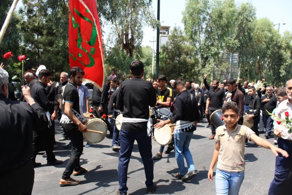 تشییع پیکر شهید گمنام 17 ساله در دانشگاه فرهنگیان استان قم