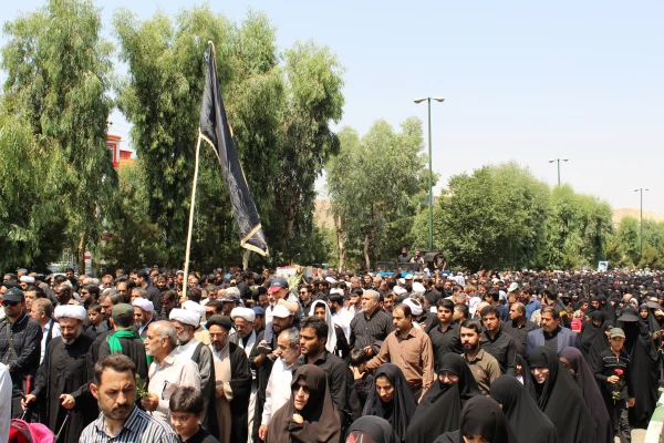 تشییع پیکر شهید گمنام 17 ساله در دانشگاه فرهنگیان استان قم