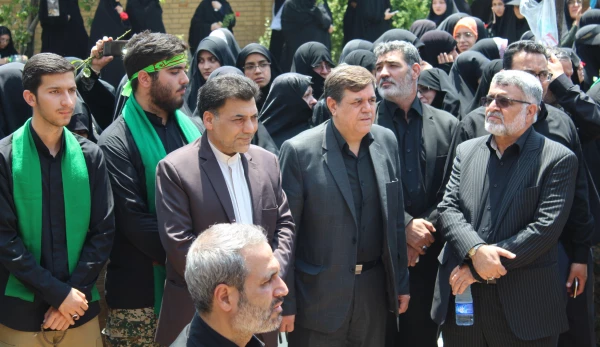 تشییع پیکر شهید گمنام 17 ساله در دانشگاه فرهنگیان استان قم