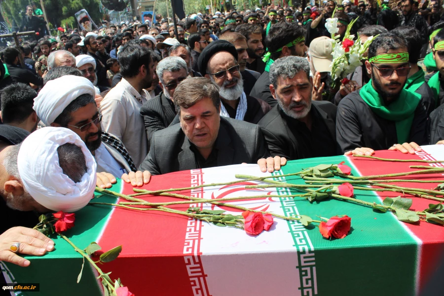 تشییع پیکر شهید گمنام 17 ساله در دانشگاه فرهنگیان استان قم