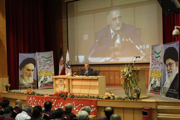 برگزاری اولین گردهمایی مسئولین کانون های بسیج اساتید دانشگاه فرهنگیان سراسر کشور در قم