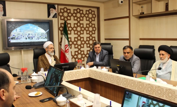 دیدار هیئت رئیسه دانشگاه فرهنگیان و مدیران استانی دانشگاه با آیت الله اعرافی