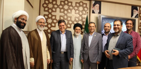 دیدار هیئت رئیسه دانشگاه فرهنگیان و مدیران استانی دانشگاه با آیت الله اعرافی