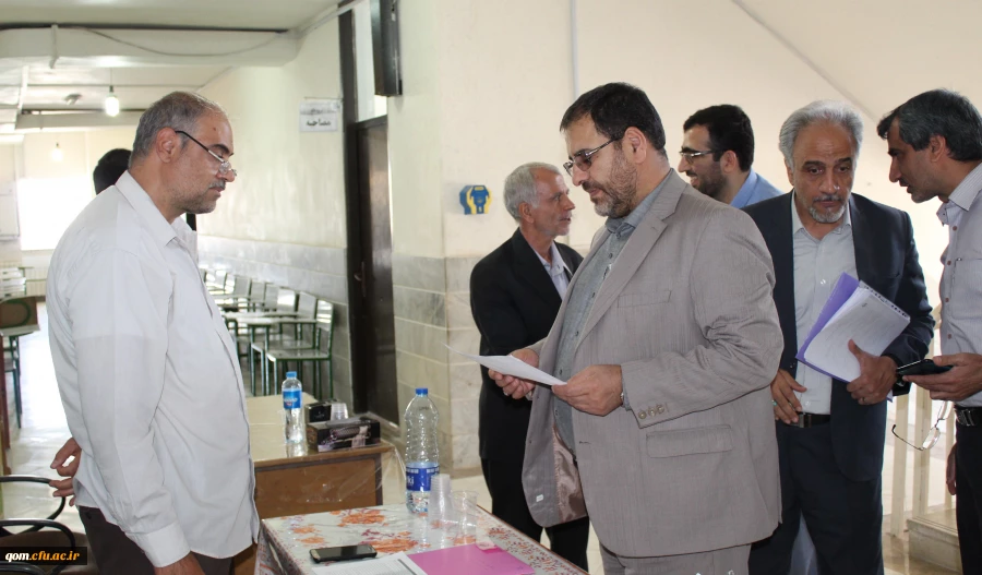 بازدید سرپرست مدیریت استانی از مراحل مصاحبه شوندگان چند برابر ظرفیت ورودی 98  4