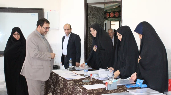 بازدید سرپرست مدیریت استانی از مراحل مصاحبه شوندگان چند برابر ظرفیت ورودی 98  7