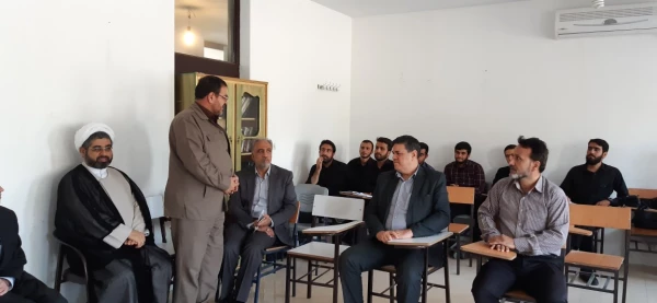 دیدار سرزده دکتر خنیفر ریاست دانشگاه فرهنگیان در اولین روز شروع سال تحصیلی از پردیس آیت الله طالقانی(ره) قم به روایت تصویر 4