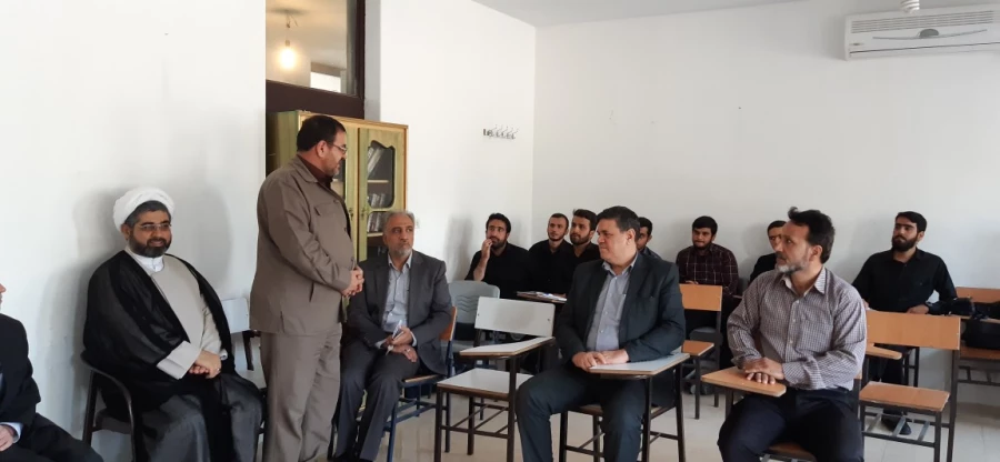 دیدار سرزده دکتر خنیفر ریاست دانشگاه فرهنگیان در اولین روز شروع سال تحصیلی از پردیس آیت الله طالقانی(ره) قم به روایت تصویر 4