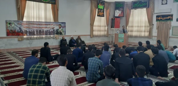 با حضور محمد پور سرپرست مدیریت امور پردیس های استان قم 
مراسم استقبال از نو دانشجو معلمان پردیس های استان برگزار شد: 5