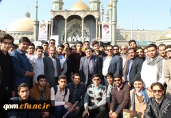 حضور رییس دانشگاه فرهنگیان در جمع دانشجو معلمان حاضر در راهپیمایی یوم الله 13 آبان قم