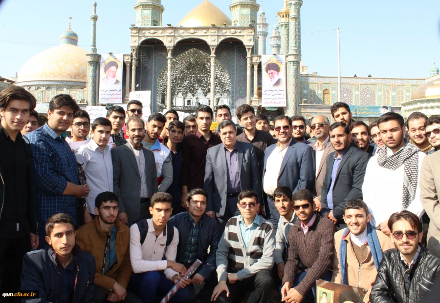 حضور رییس دانشگاه فرهنگیان در جمع دانشجو معلمان حاضر در راهپیمایی یوم الله 13 آبان قم