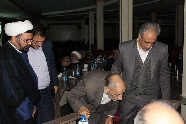 استاد پیشکسوت جناب آقای محمد جعفر نجفی علمی دارفانی را دواع گفت 3