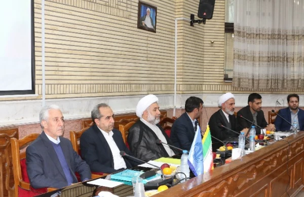 دانشگاه فرهنگیان در تربیت معلم برای نسل های آینده ماموریت بسیار مهم و جدی دارد. 2