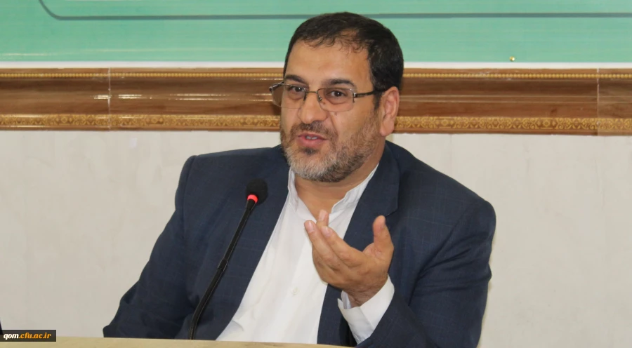 شما ستون های ناپیدای دانشگاه هستید،بدون زحمات شما هیچ یک از اهداف دانشگاه محقق نخواهد شد. 4