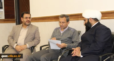 جلسه همکاری حوزه علمیه ودانشگاه فرهنگیان باحضور دکتر طاهری نیا معاون پژوهش و فناوری دانشگاه فرهنگیان 
