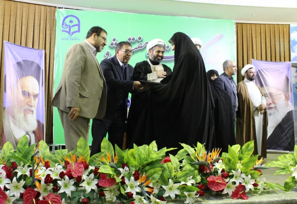 بزرگداشت هفته پژوهش و گرامیداشت روز وحدت حوزه و دانشگاه 5