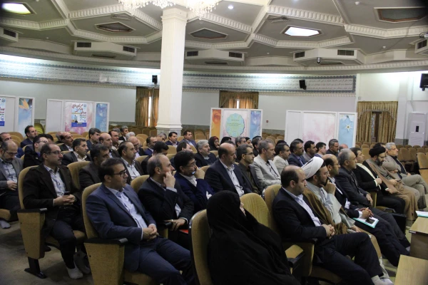 دستیابی به حیات طیبه با عمل سازنده و اندیشه نیک در تربیت و آماده سازی معلمان آینده کشور 4