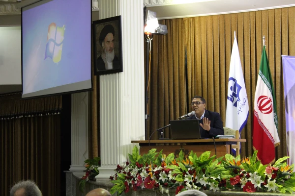 معاون دانشجویی دانشگاه در افتتاحیه چهارمین دوره بالندگی روسای شورای انضباطی بدوی و دبیران شورای بررسی موارد خاص و ششمین دوره دانش افزایی دبیران شورای صنفی دانشجومعلمان: