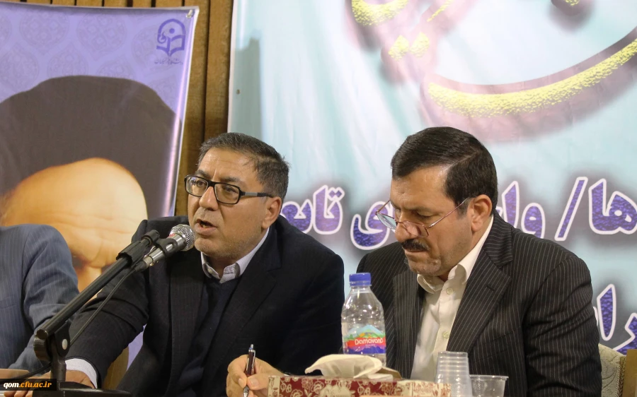 دکتر خاکی معاون طرح، برنامه و توسعه منابع در نشست تخصصی پرسش و پاسخ در جمع دبیران شوراهای صنفی: