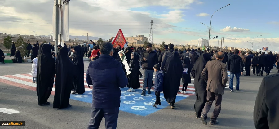 بدرقه با شکوه ابدان مطهر سردار رشید اسلام حاج قاسم سلیمانی و همرزمان مجاهدش توسط مردم انقلابی قم  5