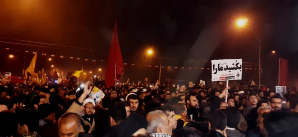 بدرقه با شکوه ابدان مطهر سردار رشید اسلام حاج قاسم سلیمانی و همرزمان مجاهدش توسط مردم انقلابی قم  9