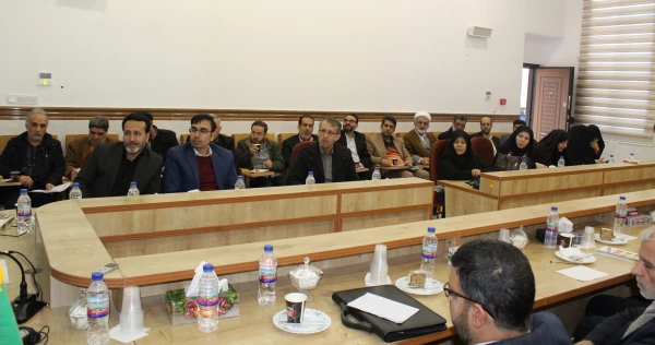 برگزاری جلسه کرسی نظریه پردازی ترویجی با موضوع ادبی بودن مثنوی گلشن راز شیخ محمود شبستری  3