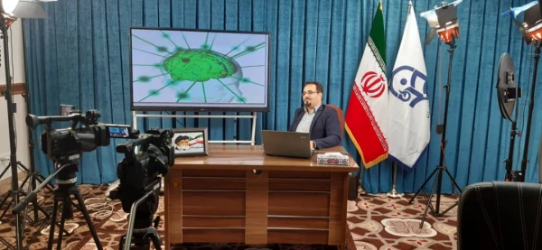 بازدید محمدپور سرپرست مدیریت امور پردیس های استان قم از استدیو ضبط تولید محتوا دروس مجازی 4