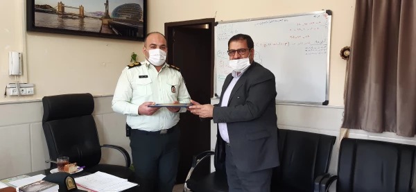 دیدار صمیمی حسن محمدپور سرپرست مدیریت امور پردیس های استان با سردار میر فیضی فرمانده انتظامی استان قم 4