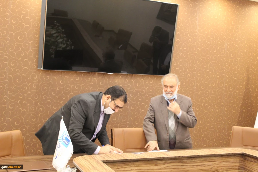 امضاء تفاهم نامه همکاری فی مابین دانشگاه فرهنگیان استان قم و موسسه نور المجتبی 5